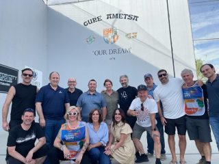 Guk ere AEBetan @aek_korrika ospatu dugu bertako euskaldunekin.
Euskara gara!